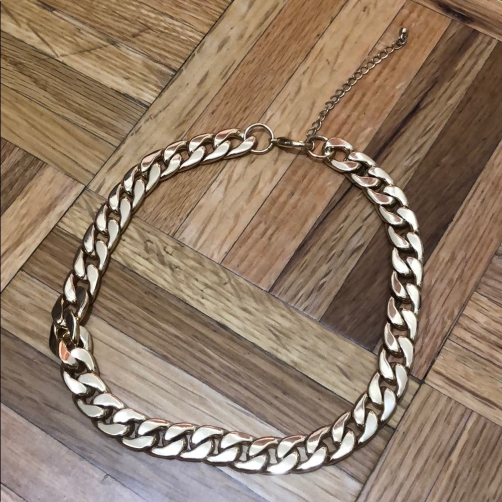 Gold chain choker (adjustable length)
